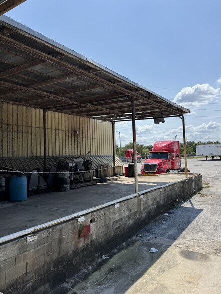 More Photos Of 14439 County Rd 44 Rd, Grand Island Distribution For Lease