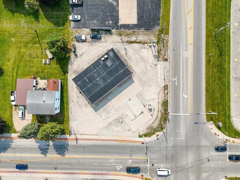 More Photos Of 107 Main St, Luxemburg Convenience Store For Sale