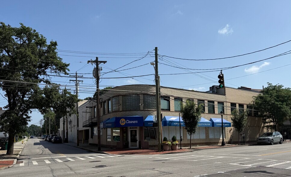 More Photos Of 2016 Madison Rd, Cincinnati Storefront Retail Office For Lease