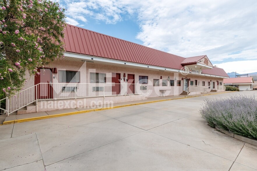 More Photos Of 1075 S Main St, Moab Hotel For Sale