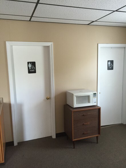 More Photos Of 60 Pine St, Methuen Light Manufacturing For Lease