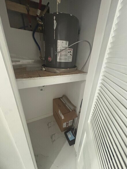 More Photos Of 4905-4907 E Nasa Pky, Seabrook Office For Sale