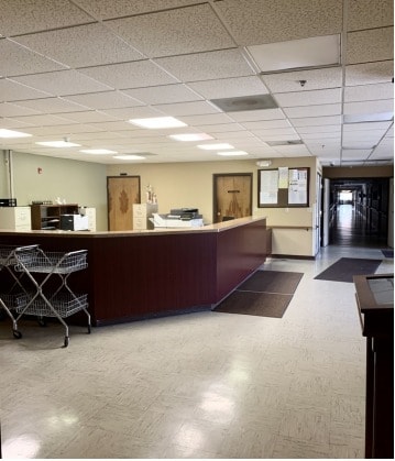 More Photos Of 500 6th Ave, Mendota Skilled Nursing Facility For Lease