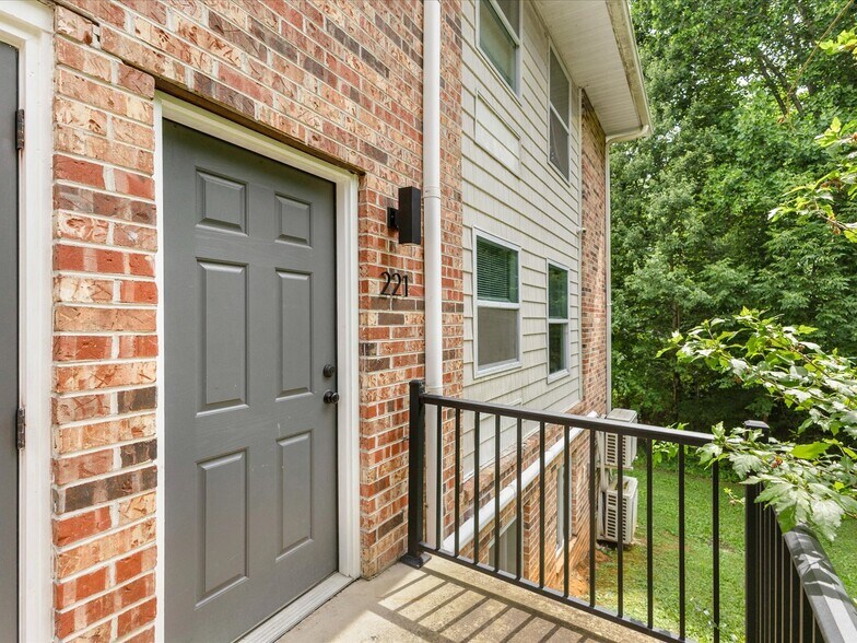 More Photos Of 112 Becky Dr, Greeneville Apartments For Sale