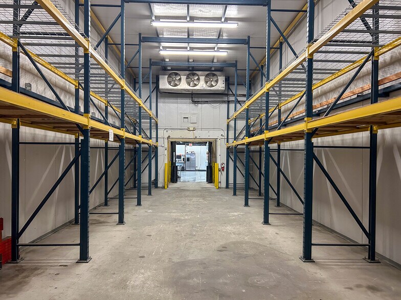 More Photos Of 4273 Domino Ave, North Charleston Warehouse For Lease
