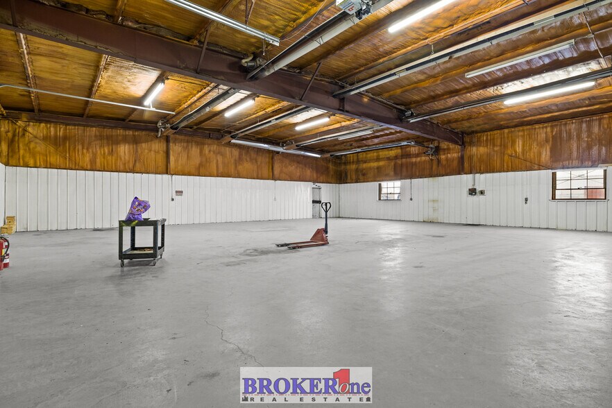 More Photos Of 5720 W Yellowstone Hwy, Casper Industrial For Sale