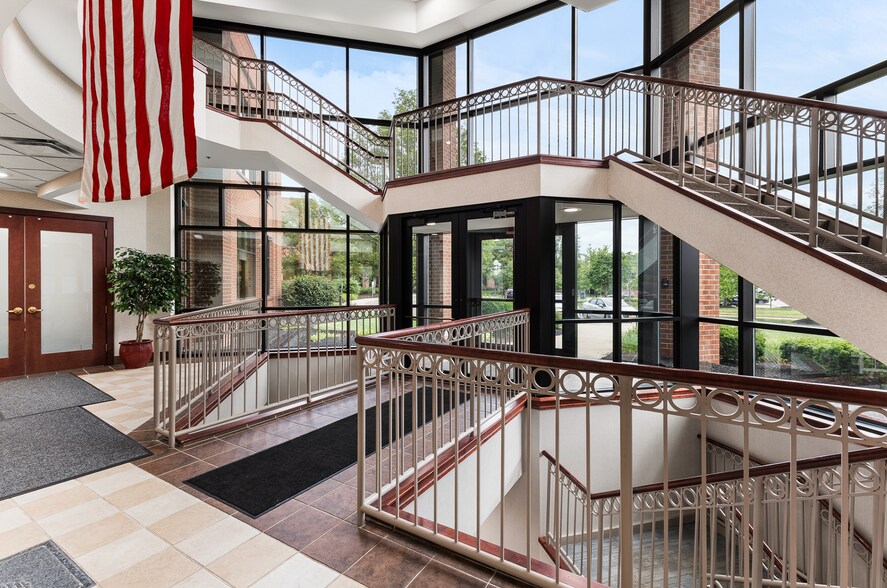 More Photos Of 175 Sullys Trl, Pittsford Unknown For Lease