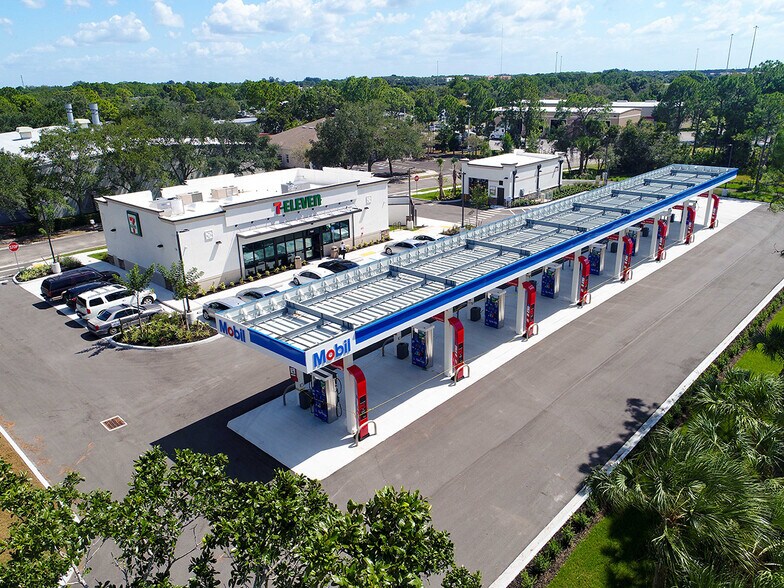 Primary Photo Of 705 Commerce Dr, Venice Convenience Store For Sale