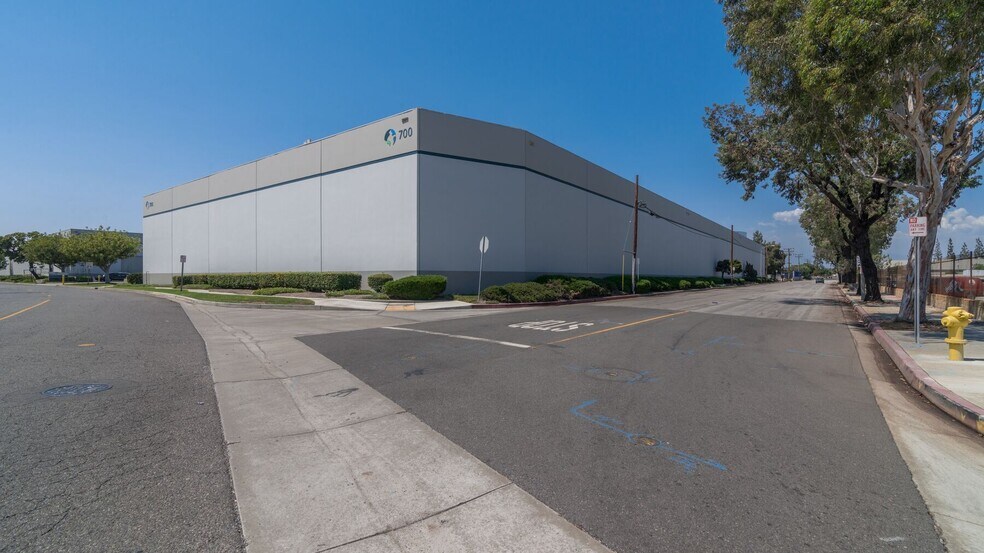 More Photos Of 700-710 Union St, Montebello Unknown For Lease