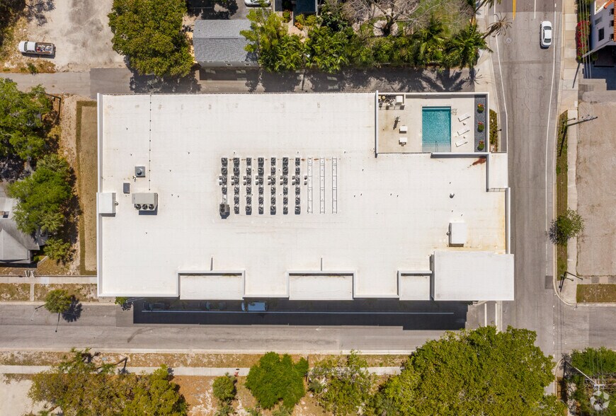 More Photos Of 332 Cocoanut Ave, Sarasota Storefront Retail Residential For Sale