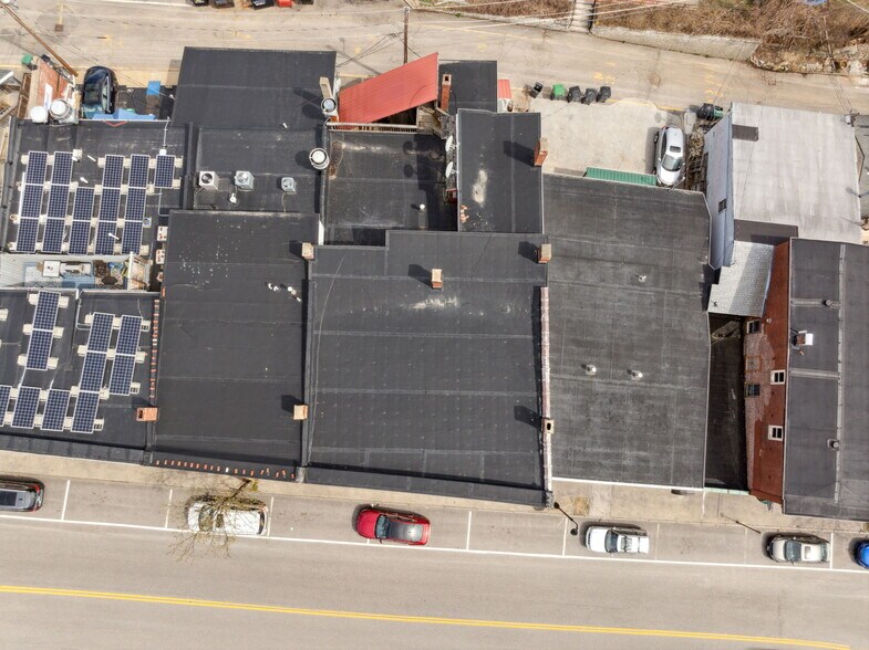 More Photos Of 135 Main St, Pembroke Storefront Retail Residential For Lease