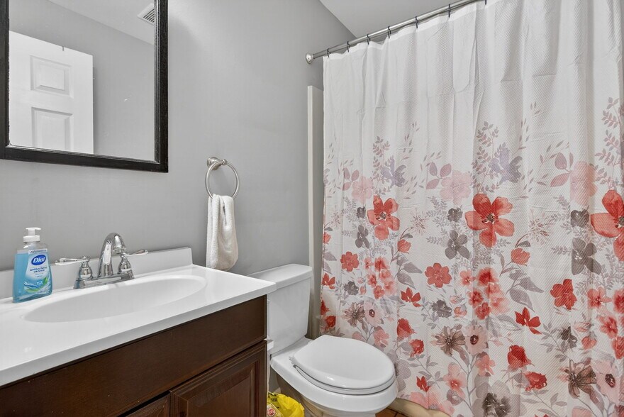 More Photos Of 196 Stone House Ln, Columbia Apartments For Sale