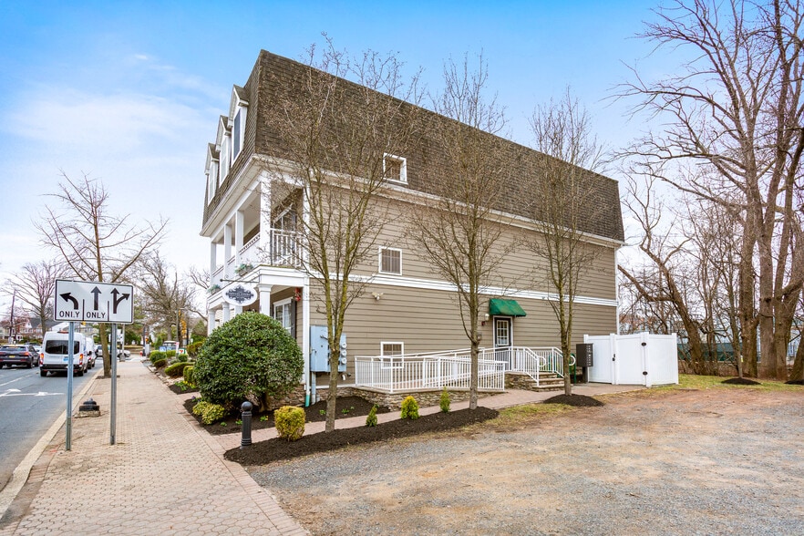 More Photos Of 4 Centennial Ave, Cranford Apartments For Lease