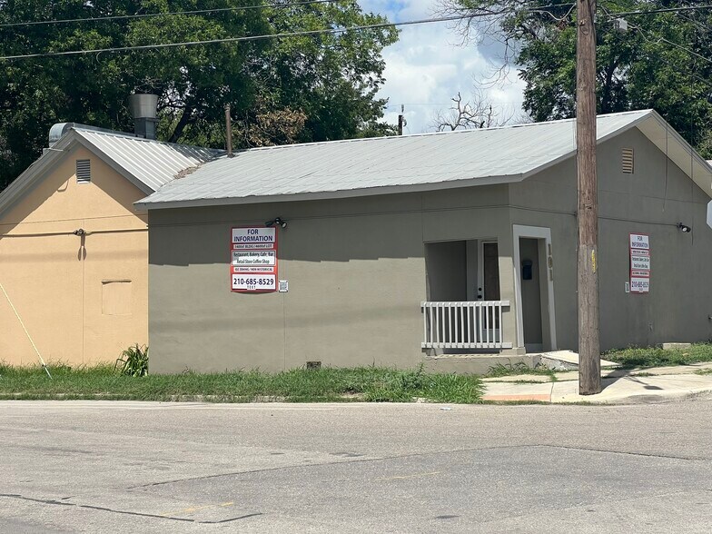 More Photos Of 101 E Carson St, San Antonio Restaurant For Sale