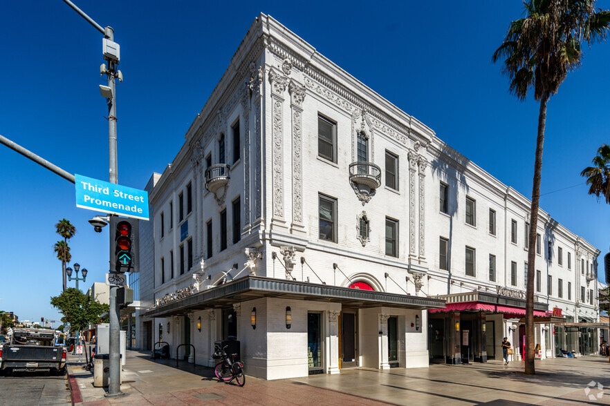 More Photos Of 1311-1313 3rd Street Prom, Santa Monica Apartments For Lease