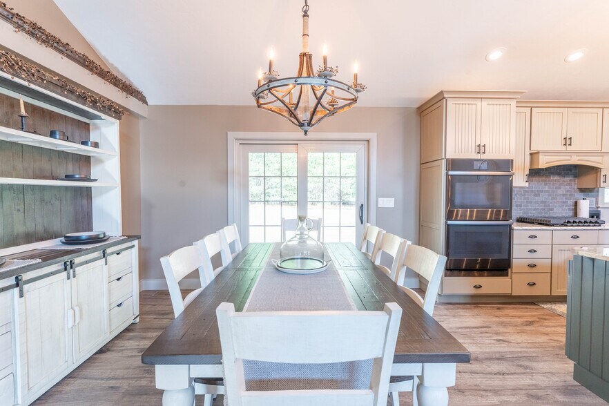 More Photos Of 110 Wauregan Rd, Canterbury Flex For Sale