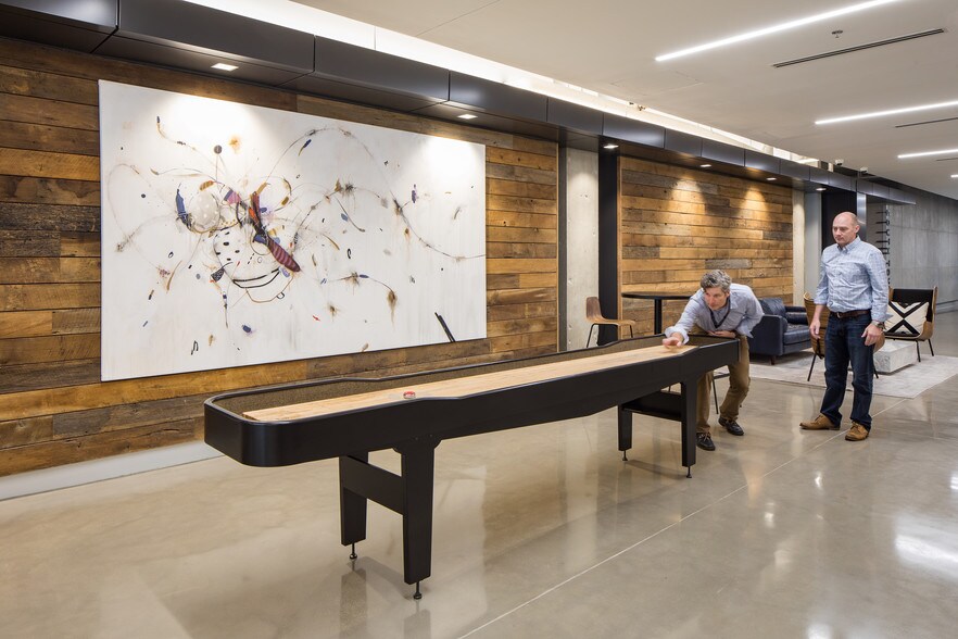 More Photos Of 1776 Peachtree St NW, Atlanta Office For Lease