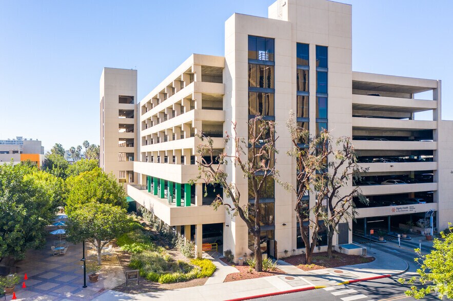 More Photos Of 1040 Elm Ave, Long Beach Medical For Lease