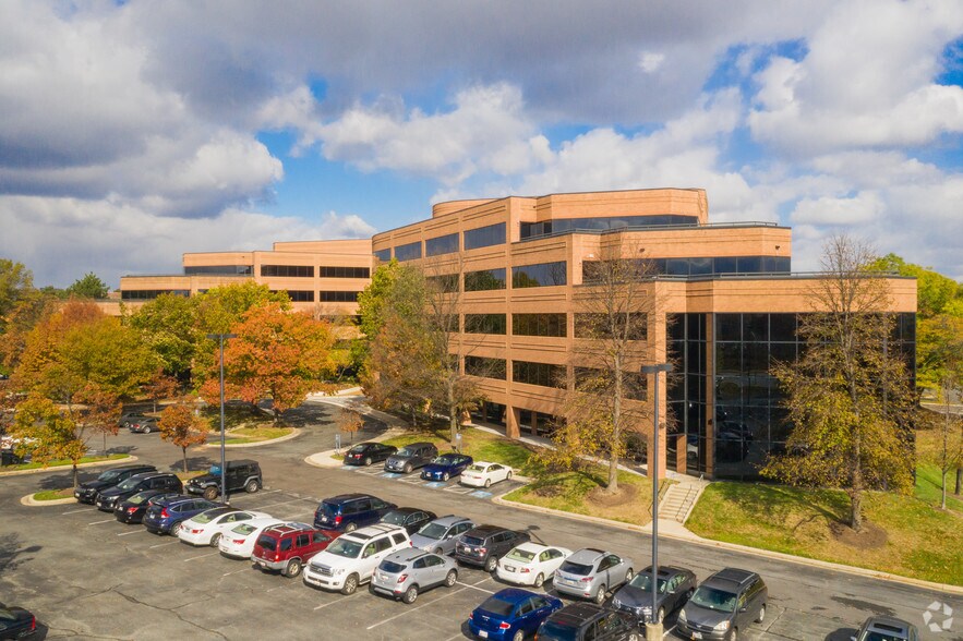More Photos Of 2400 Research Blvd, Rockville Office For Lease