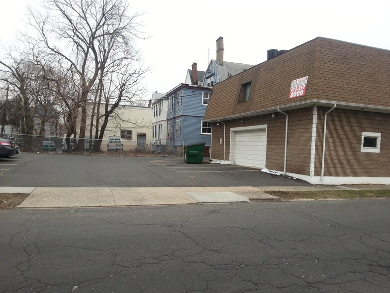 More Photos Of 198 Central Ave, East Orange Medical For Lease