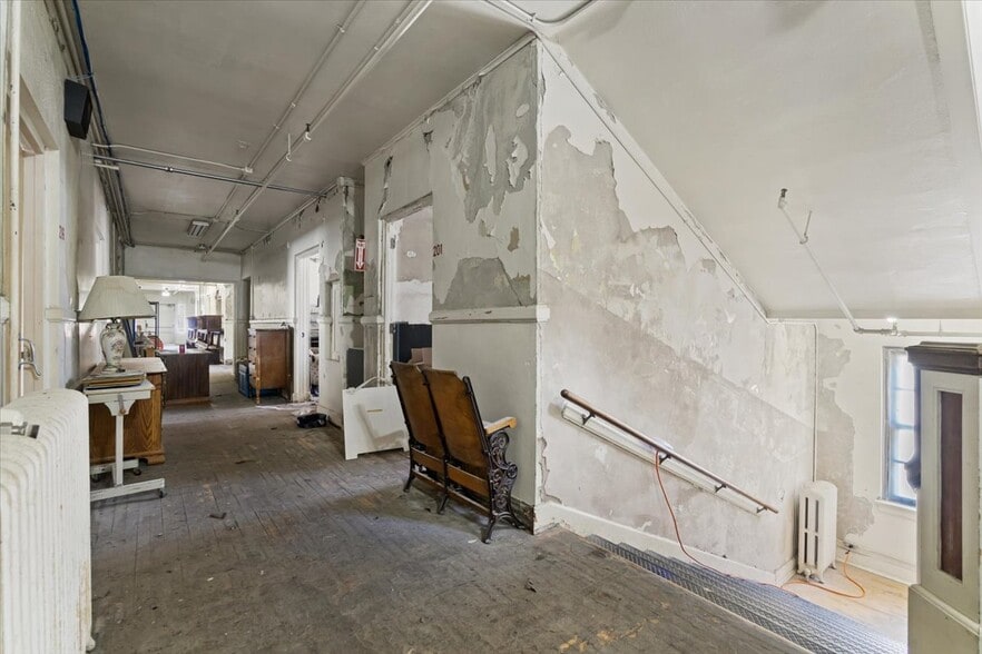 More Photos Of 99 Sather Field Rd, Silverton Lodge Meeting Hall For Sale