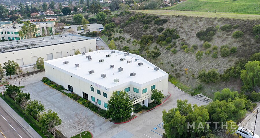 Primary Photo Of 1850 Gillespie Way, El Cajon Manufacturing For Lease