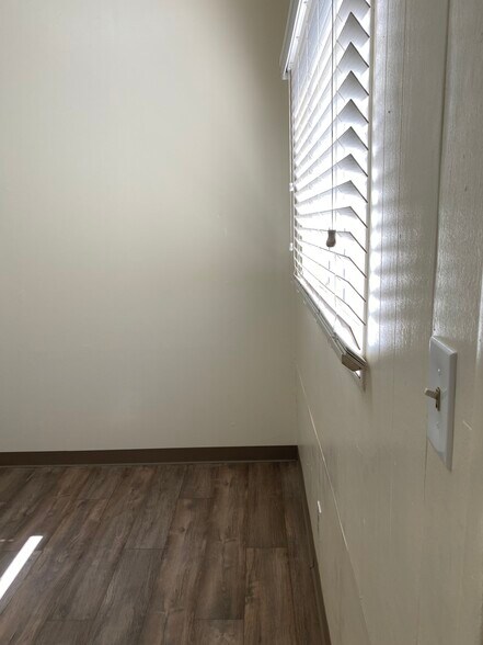 More Photos Of 630 W 17th Pl, Tempe Schools For Lease