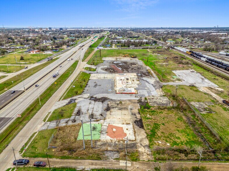 More Photos Of 1825 Interstate 10, Lake Charles Land For Sale