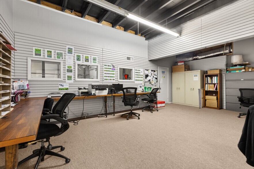 More Photos Of 408 Nasa Rd 1, Webster Freestanding For Sale