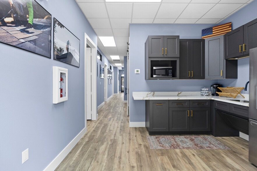 More Photos Of 28809 Hardin Store Rd, Magnolia Office For Lease
