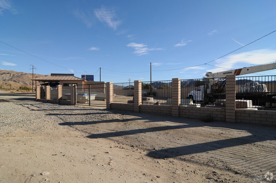 More Photos Of 51607 29 Palms Hwy, Morongo Valley Storefront For Lease