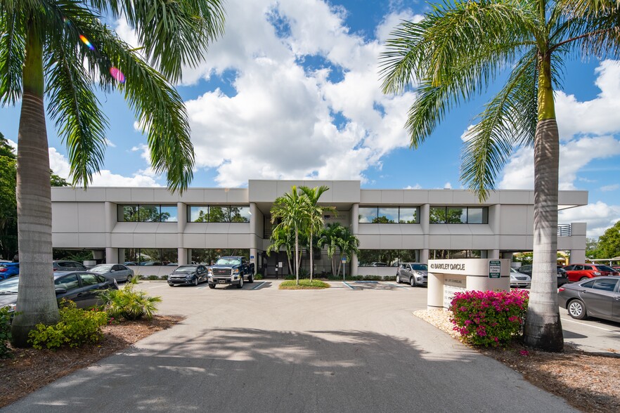 Primary Photo Of 43 Barkley Cir, Fort Myers Medical For Lease