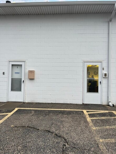 More Photos Of 6250-6288 W 10th St, Greeley Light Distribution For Lease