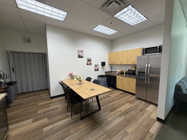 More Photos Of 2848 N Omaha St, Mesa Warehouse For Lease