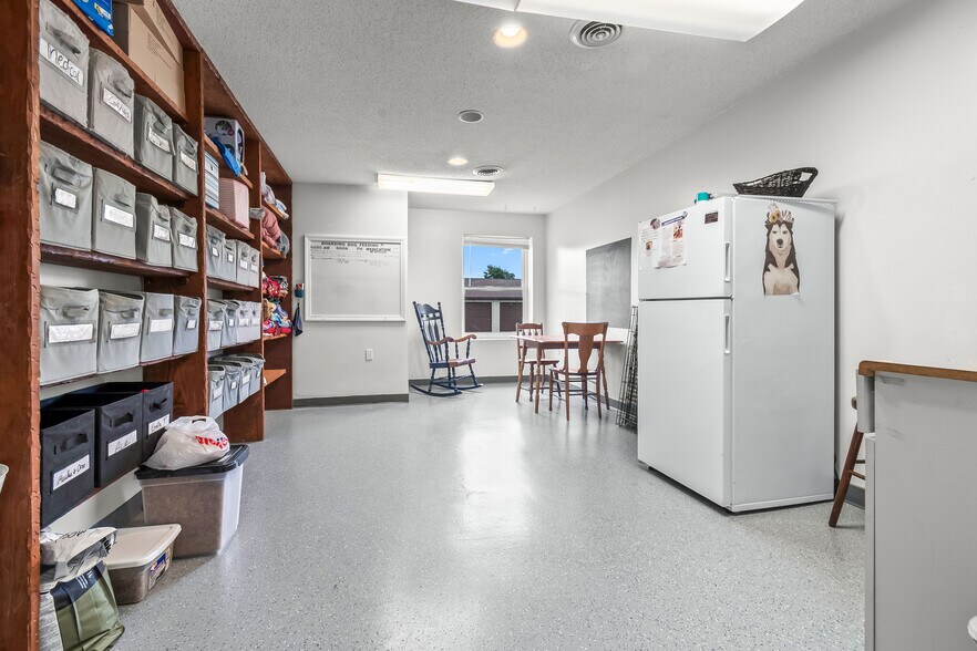 More Photos Of 136 Concord Rd, Jonesville Office For Sale