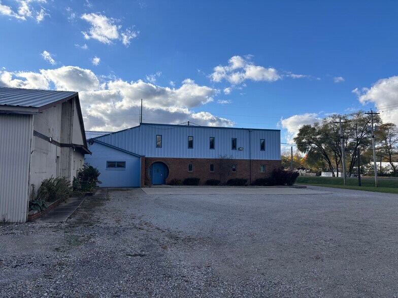 More Photos Of 23186 Ireland Rd, South Bend Industrial For Sale