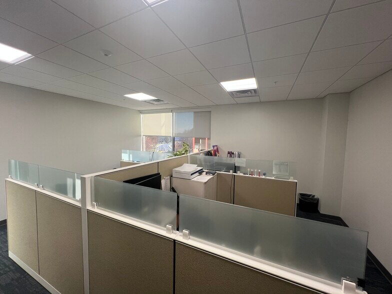 More Photos Of 3 Winners Cir, Albany Office For Lease