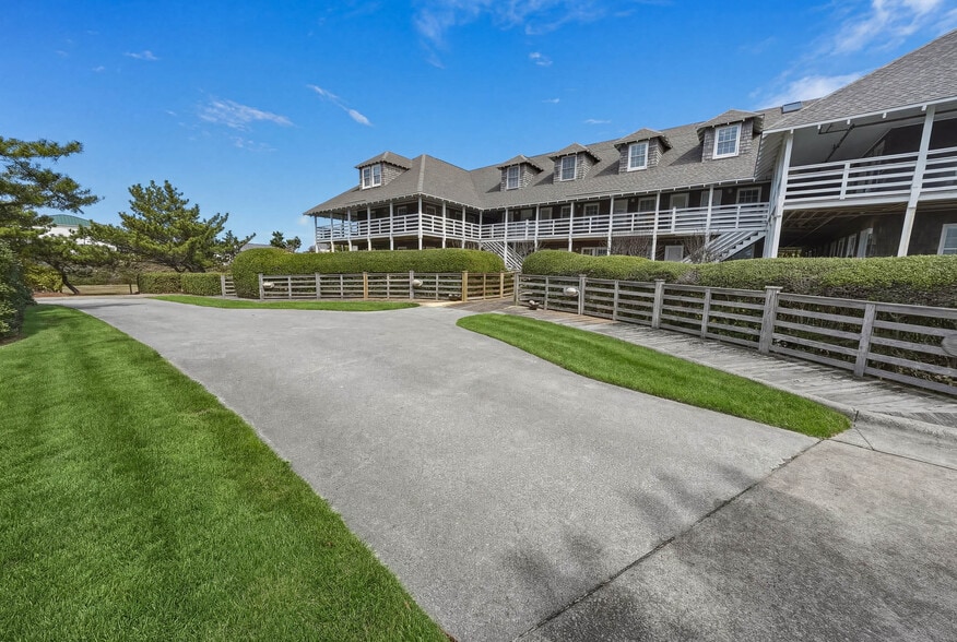 More Photos Of 6715 S Croatan Hwy, Nags Head Hotel For Sale
