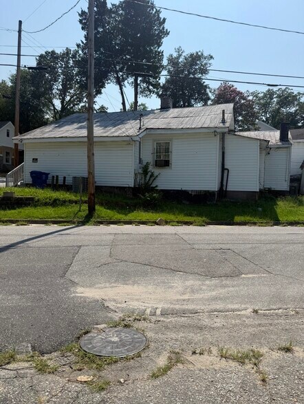 More Photos Of 2339 Pendleton St, Columbia Specialty For Sale