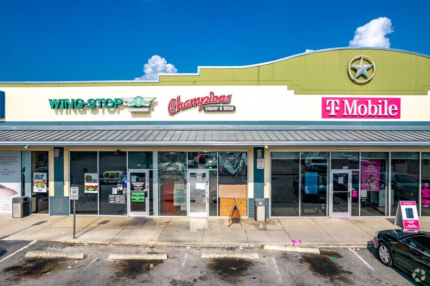 More Photos Of 2000 SE Loop 410, San Antonio Unknown For Lease