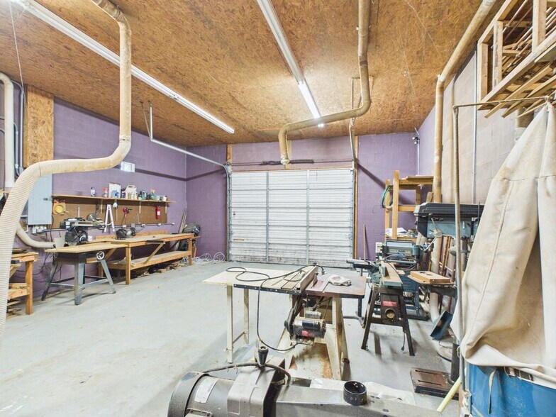More Photos Of 175 3rd St, Louisa Storefront Retail Residential For Sale