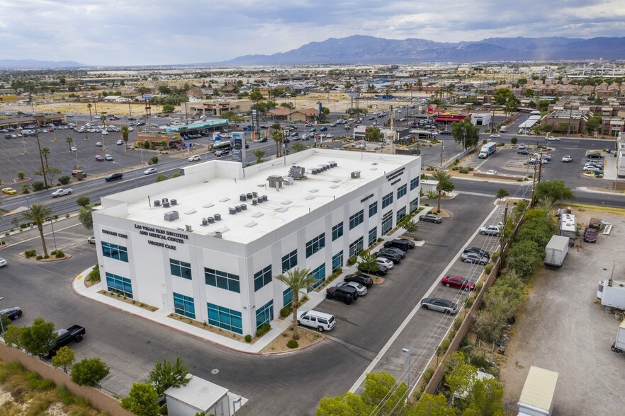 More Photos Of 1900 N Nellis Blvd, Las Vegas Medical For Lease