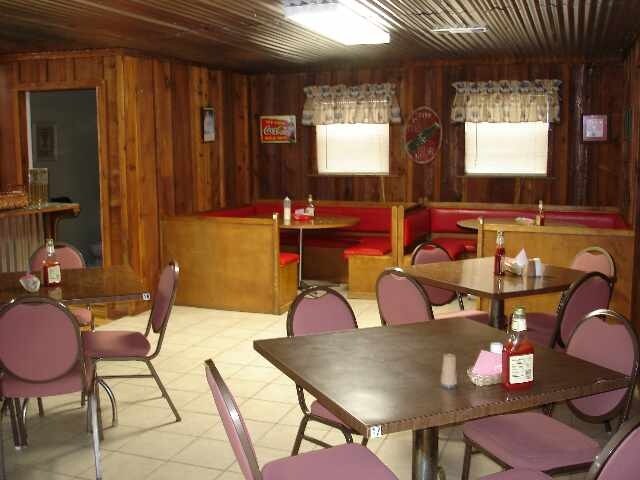 More Photos Of 1502 W Main, Honey Grove General Retail For Sale