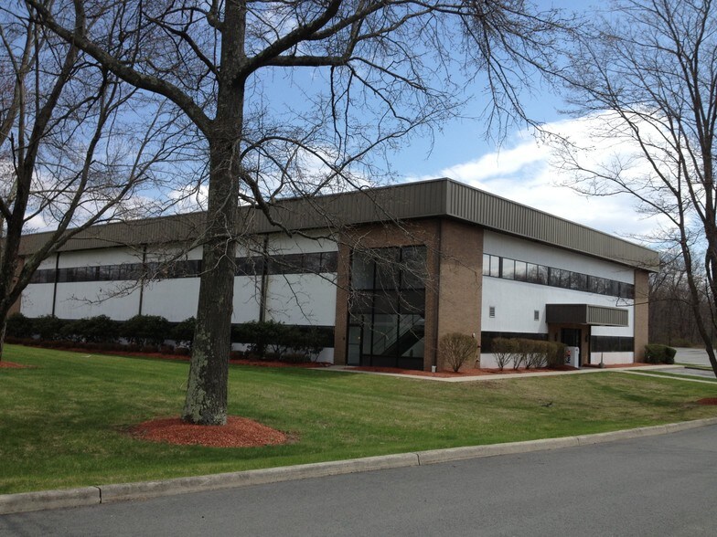 Primary Photo Of 263 Route 17k, Newburgh Medical For Lease