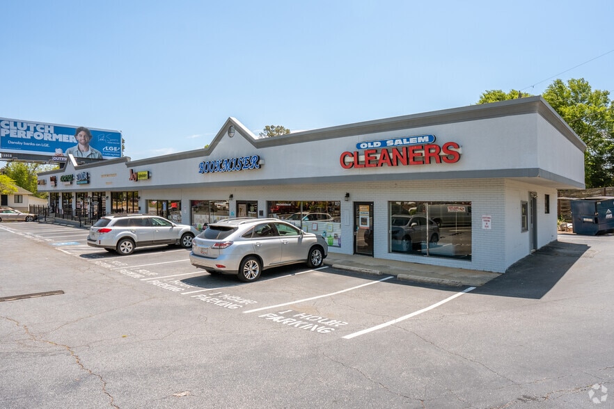 More Photos Of 3822 Roswell Rd, Marietta General Retail For Lease