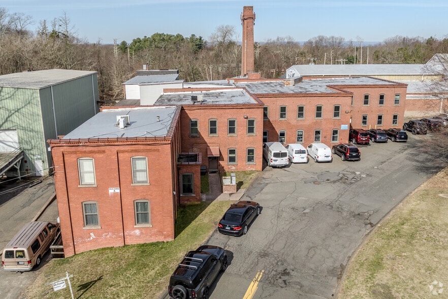 More Photos Of 5-40 Glen Rd, Manchester Warehouse For Lease