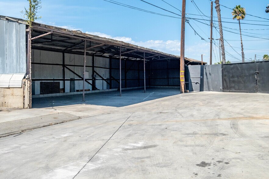 More Photos Of 8100 Electric Ave, Stanton Warehouse For Sale