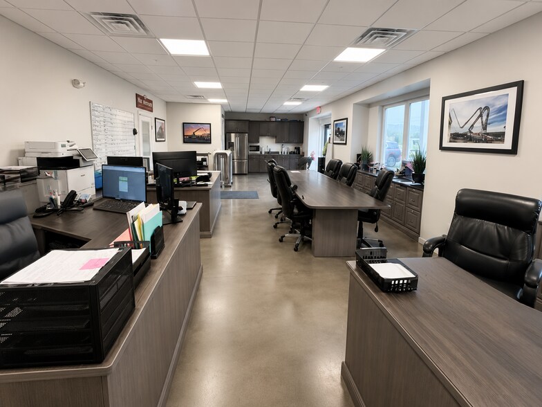 More Photos Of 5 Aaron Way, Sparta Industrial For Lease