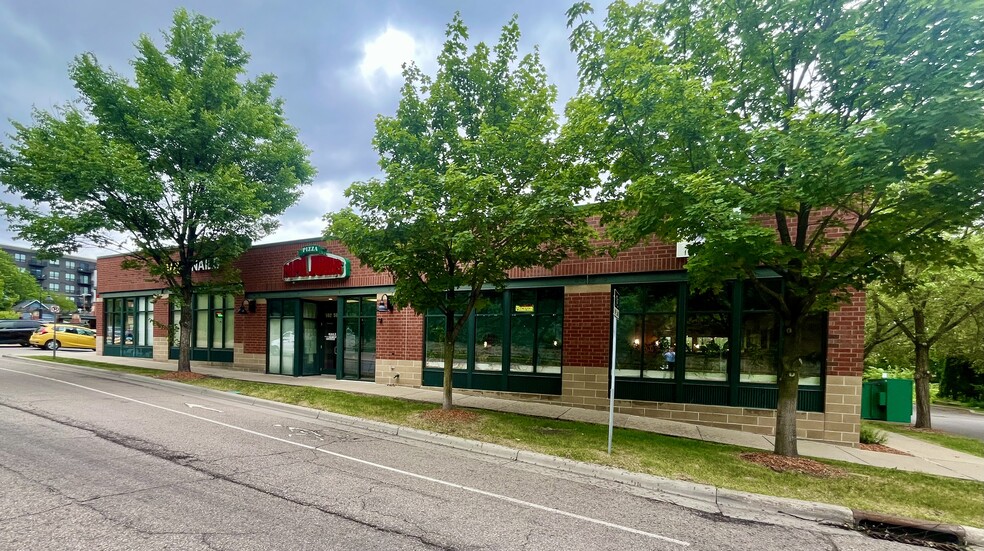 More Photos Of 500-508 Lexington Pky S, Saint Paul Restaurant For Lease