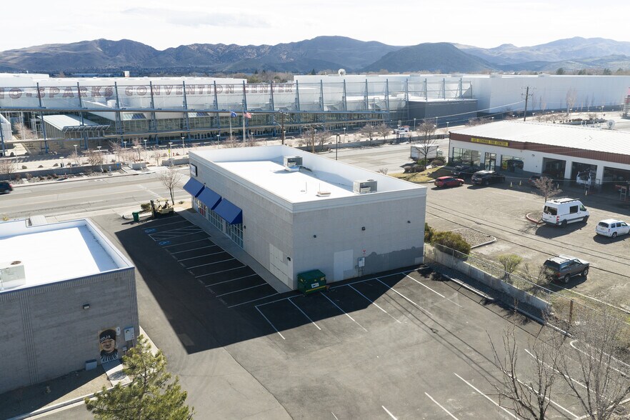 More Photos Of 4165 S Virginia St, Reno Freestanding For Lease